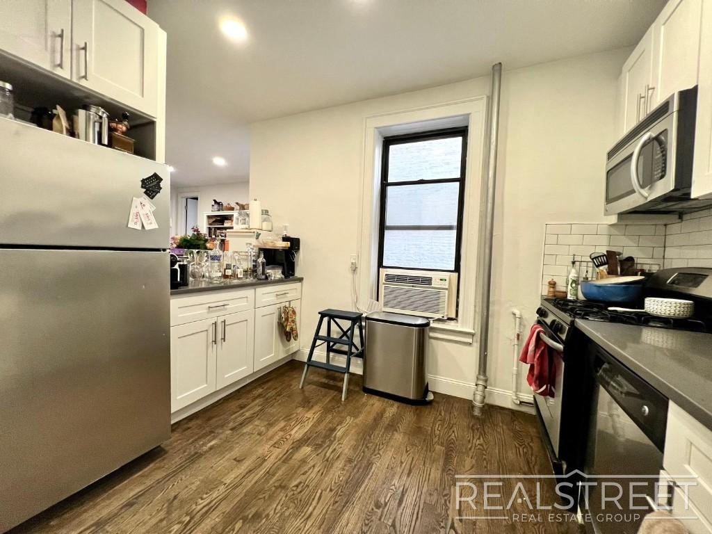 141 Joralemon Street - Photo 4