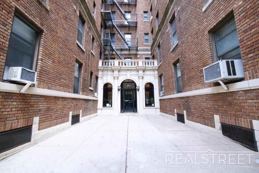 141 Joralemon Street - Photo 13