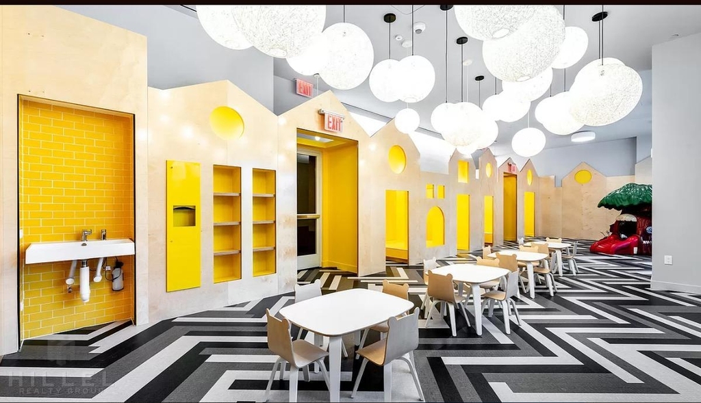 Center Boulevard - Photo 9