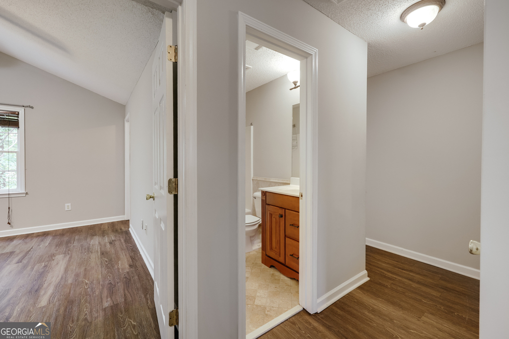 555 Snapfinger Drive - Photo 21