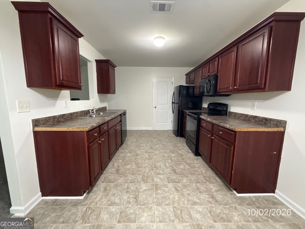 1096 Mcconaughy Court - Photo 4