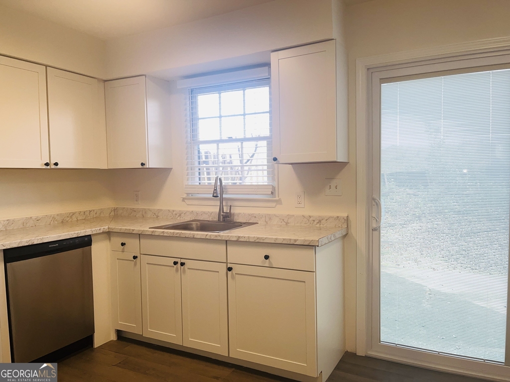 116 Lafayette Court - Photo 11