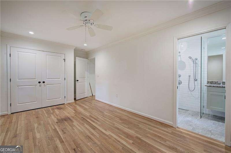 1990 Glenroy Place Se - Photo 26