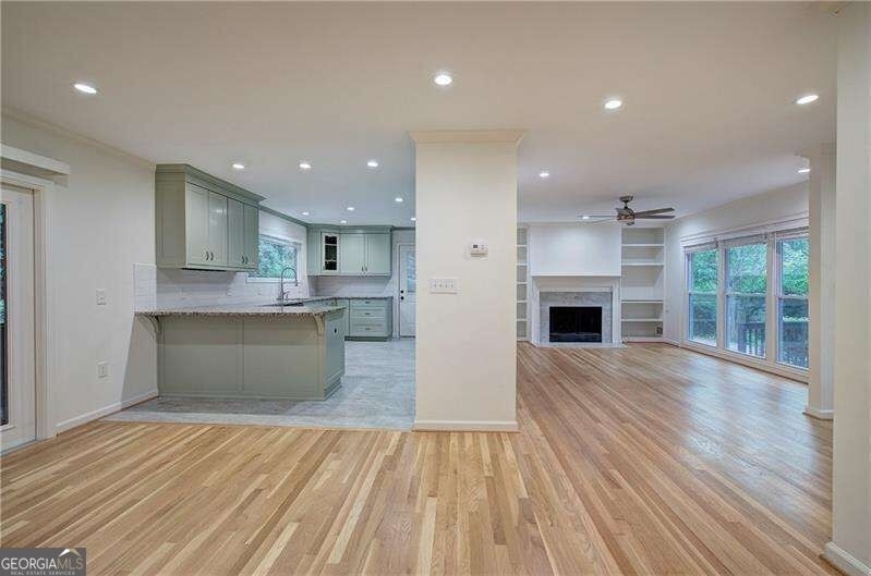 1990 Glenroy Place Se - Photo 20