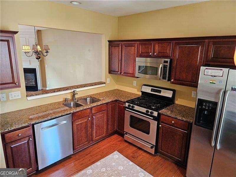 1367 Thornborough Drive - Photo 2