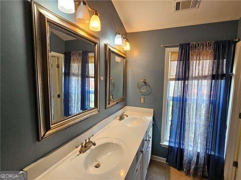 1367 Thornborough Drive - Photo 13