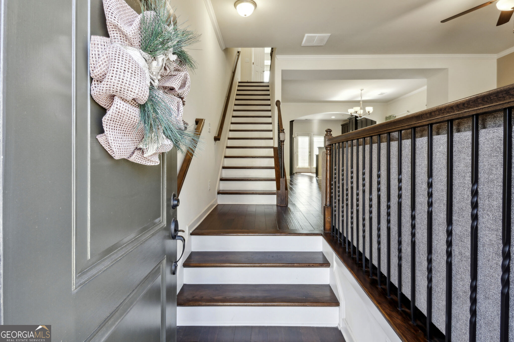 7395 Glisten Avenue - Photo 2