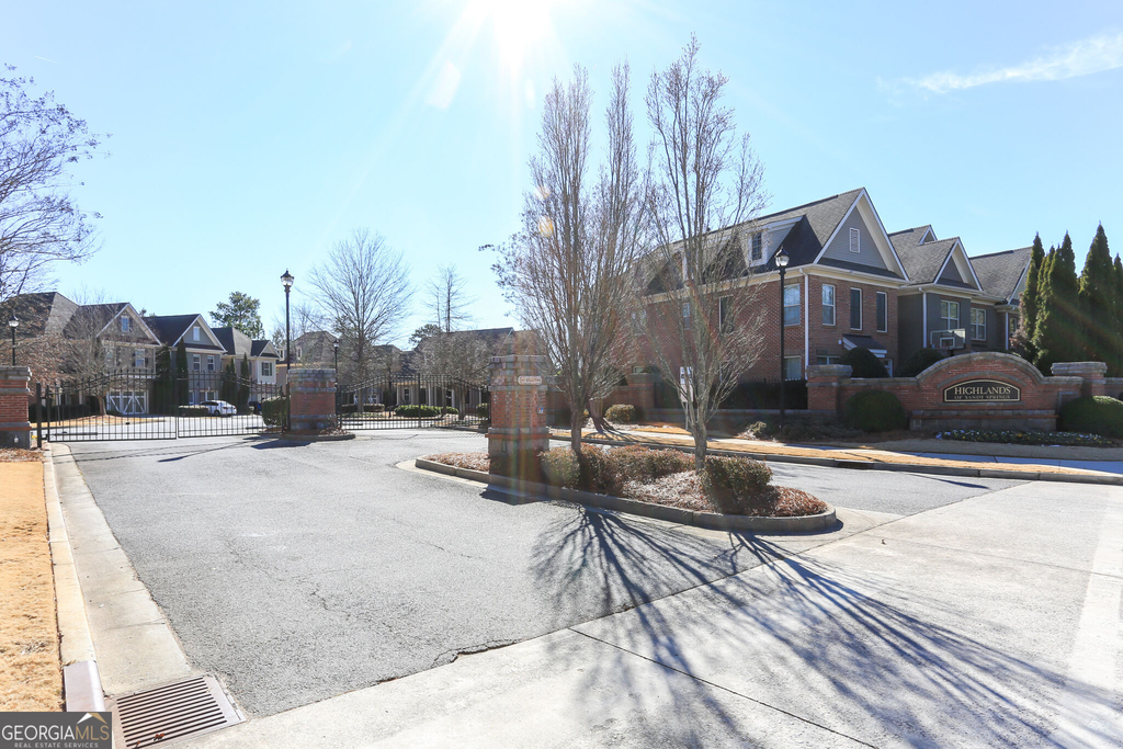 7395 Glisten Avenue - Photo 24