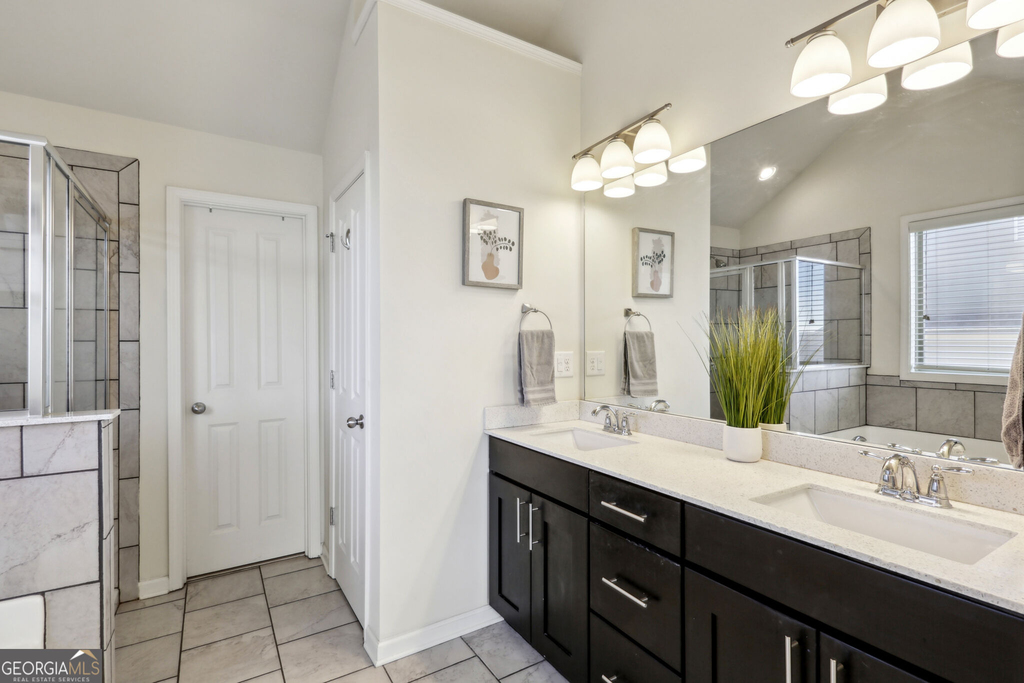 7395 Glisten Avenue - Photo 13