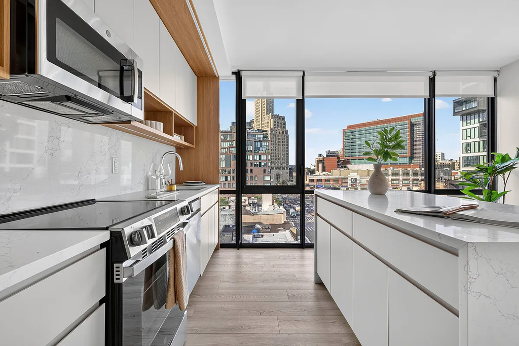52 4th Avenue - Photo 3