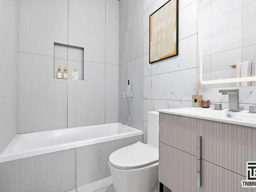 105 Berry Street - Photo 4