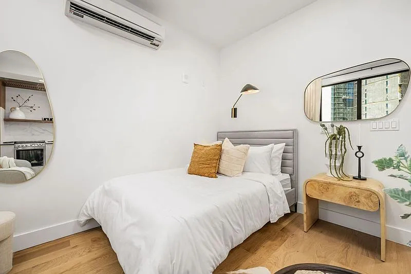 570 Fulton Street - Photo 3