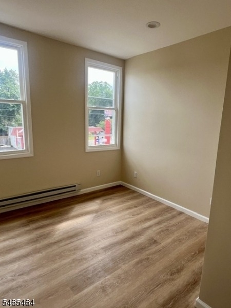 127 Main St - Photo 2