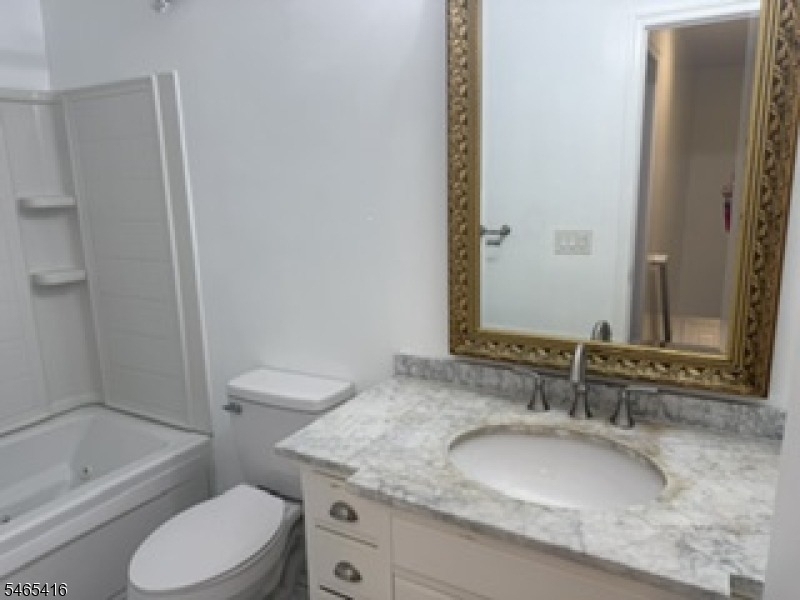 818 Belmont Dr - Photo 11