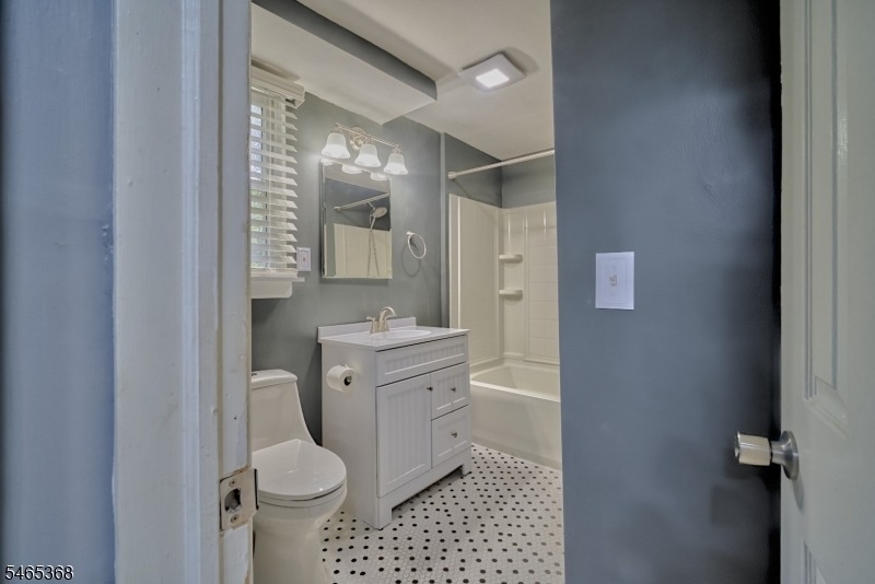 47 Court St - Photo 20