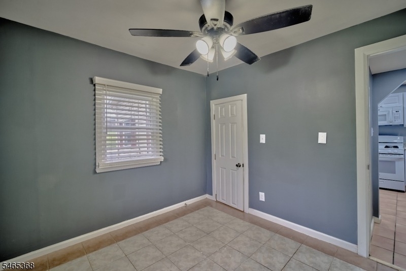 47 Court St - Photo 17