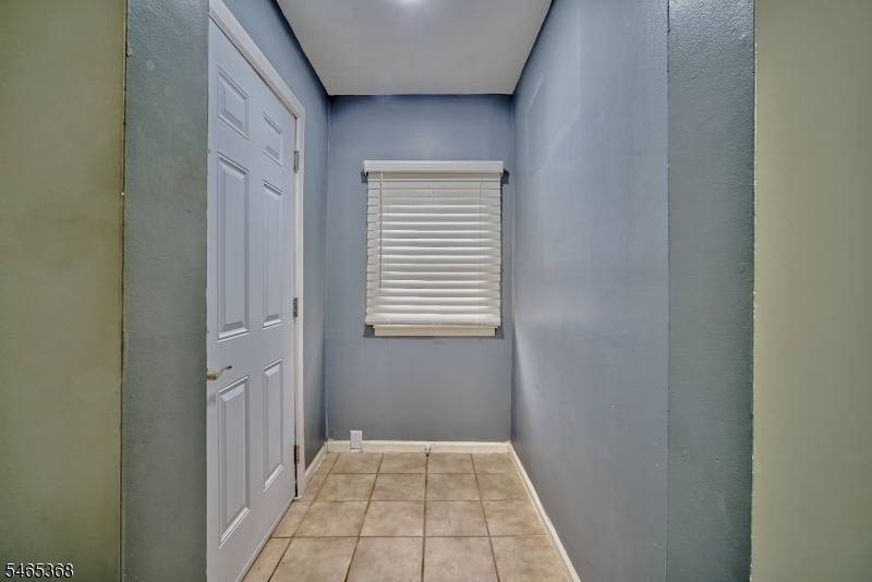 47 Court St - Photo 3