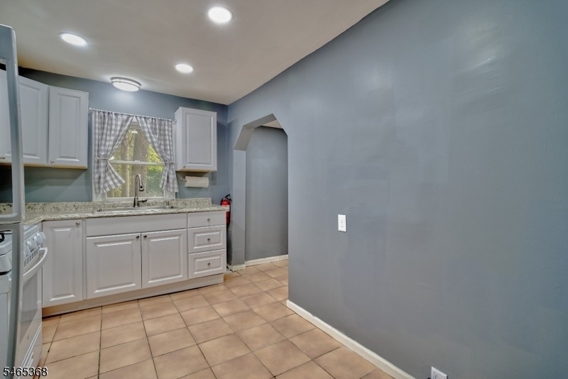 47 Court St - Photo 9