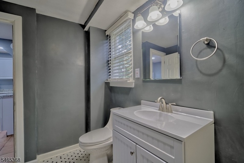 47 Court St - Photo 23
