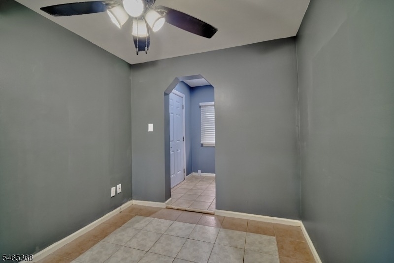 47 Court St - Photo 14