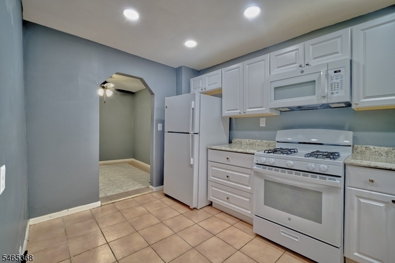 47 Court St - Photo 5