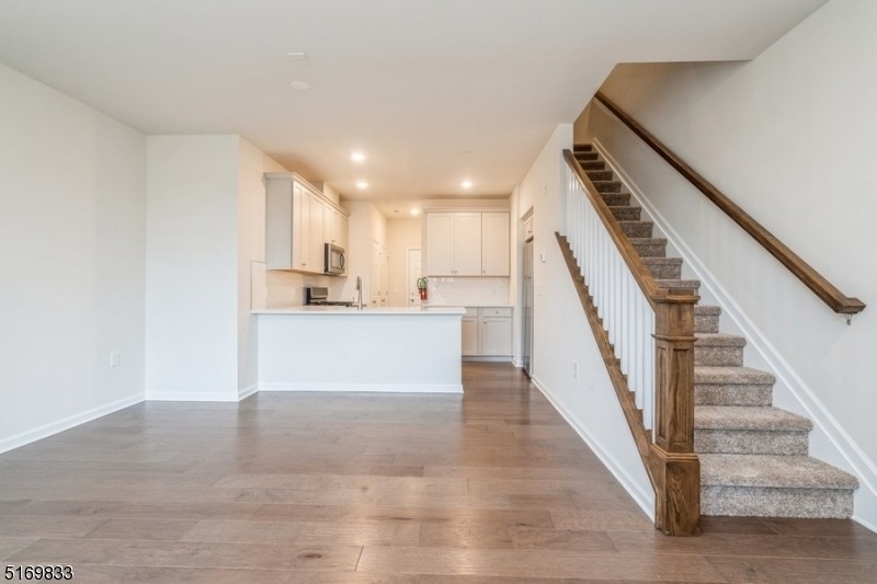 77 Robeson St - Photo 5