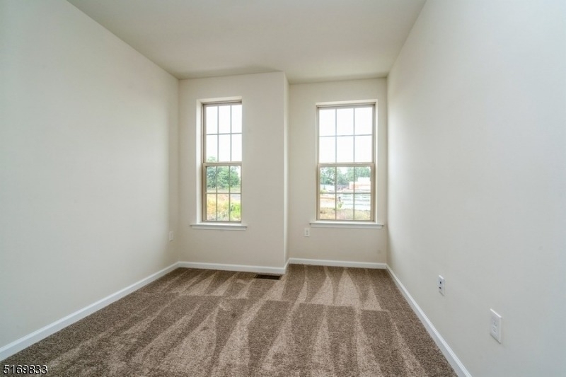 77 Robeson St - Photo 18
