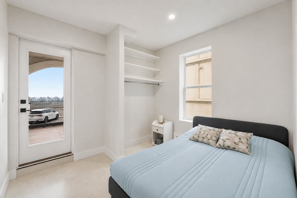 315 West Broadway - Photo 5