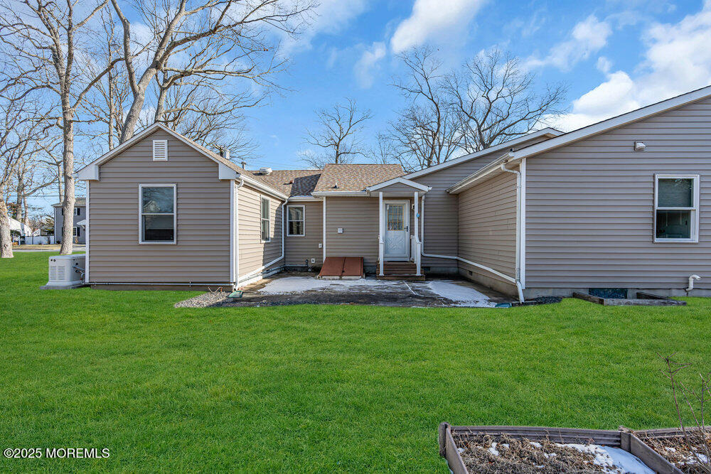 2137 Locust Road - Photo 20