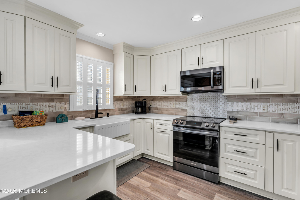 102 W Spray Way - Photo 3