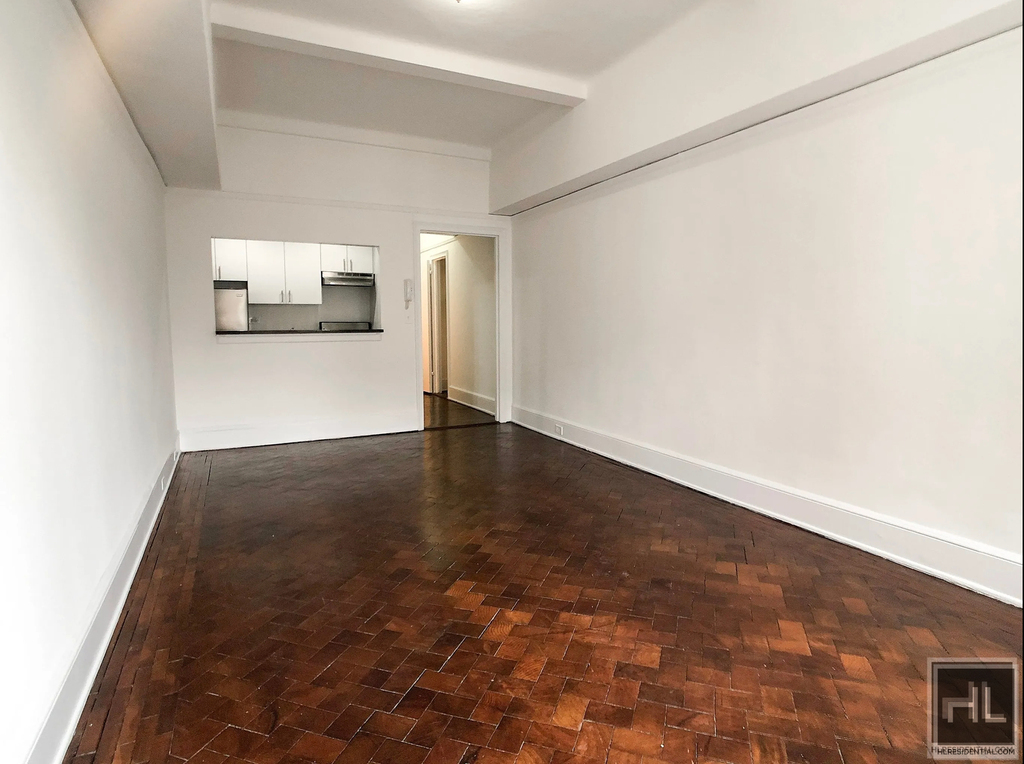 West 73rd Street - Photo 0