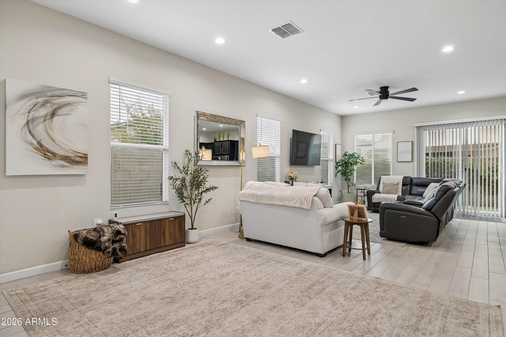 17426 N 49th Street - Photo 6