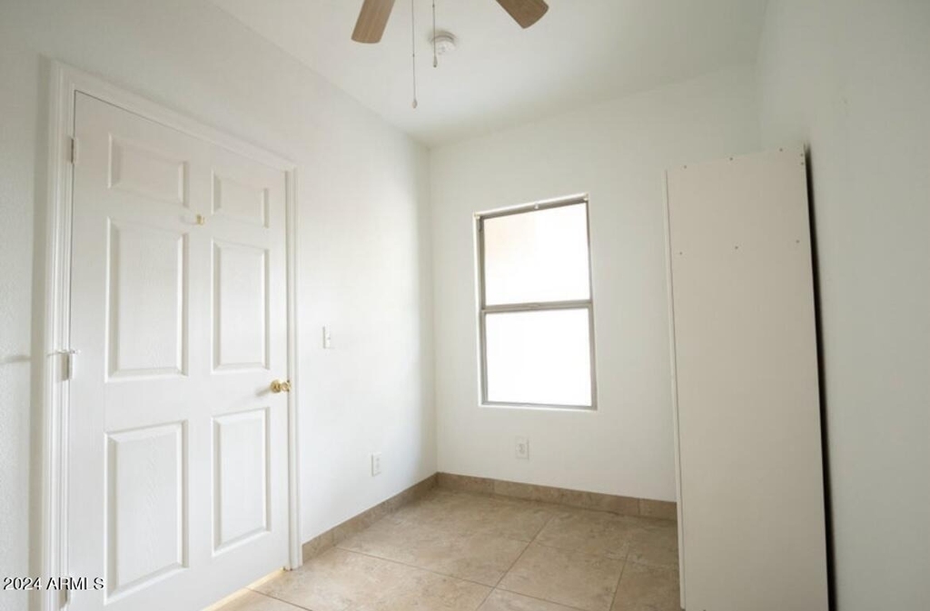 9427 W Virginia Avenue - Photo 8