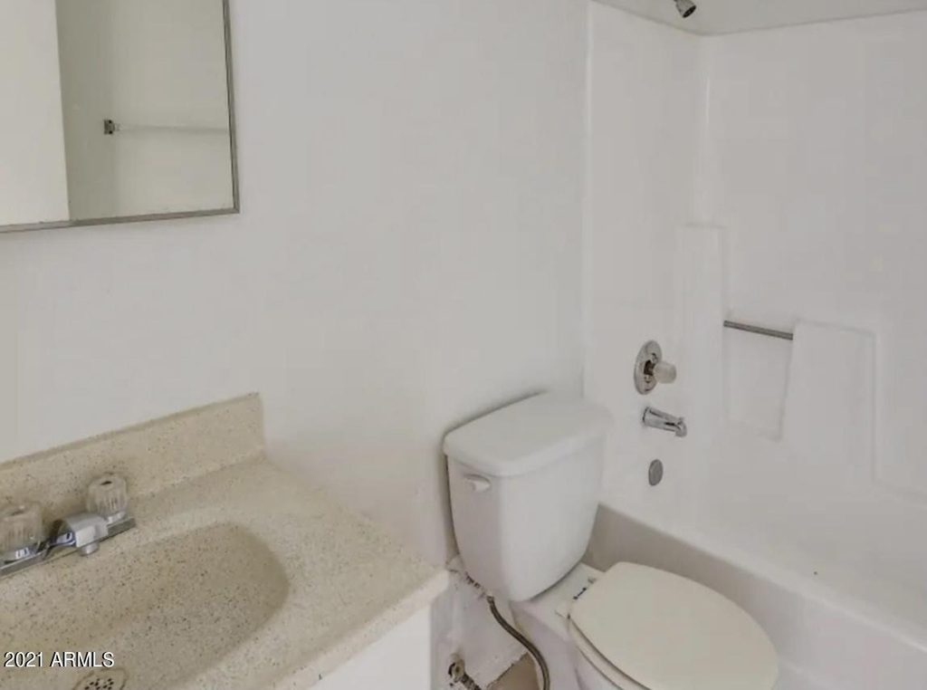 1709 W Mountain View Road - Photo 5