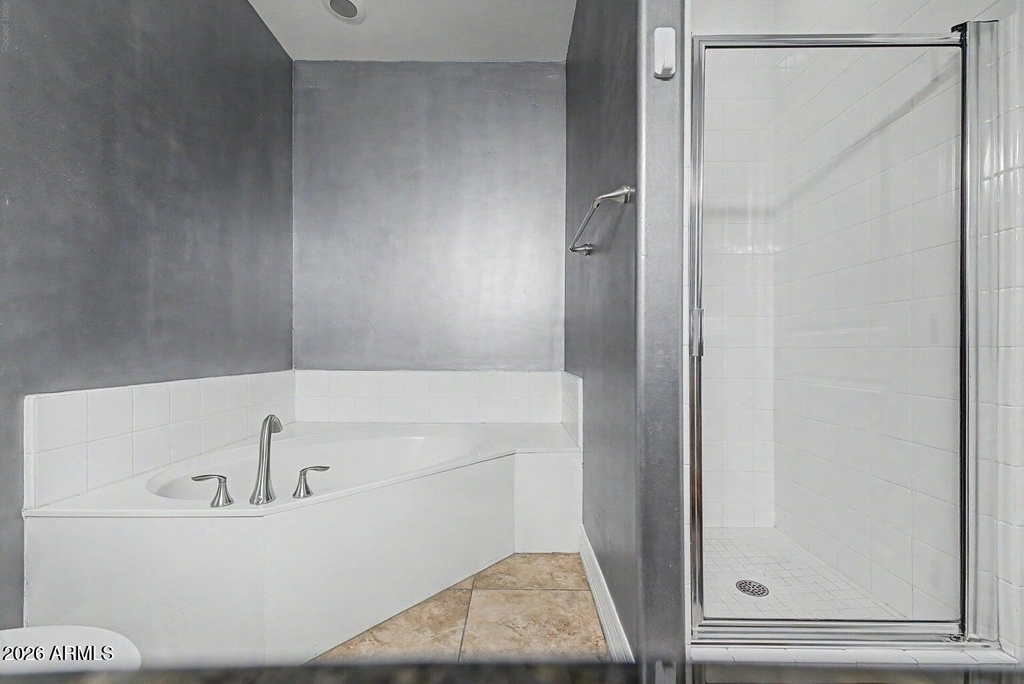 10757 N 74th Street - Photo 20
