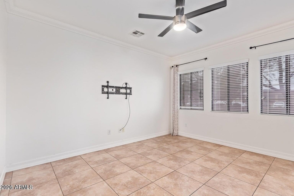 10757 N 74th Street - Photo 5