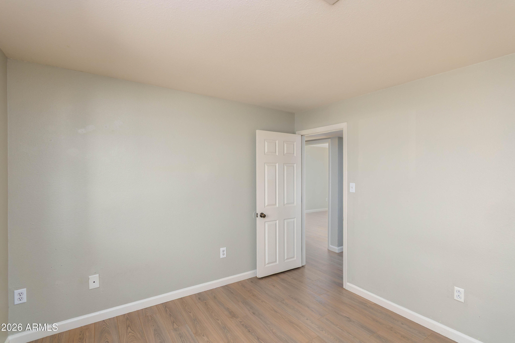 3525 E Hearn Road - Photo 9