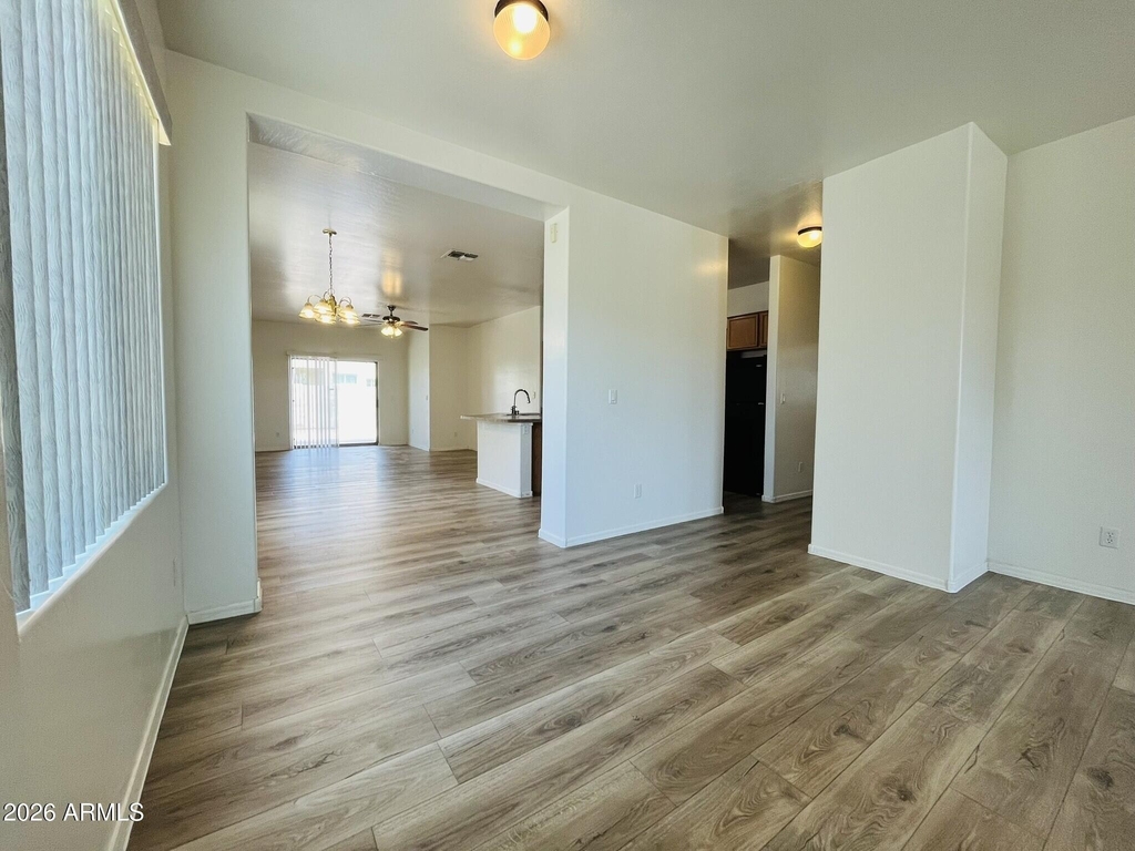5620 W Ellis Drive - Photo 2
