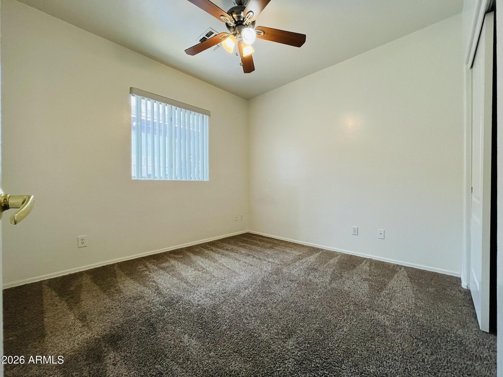 5620 W Ellis Drive - Photo 9