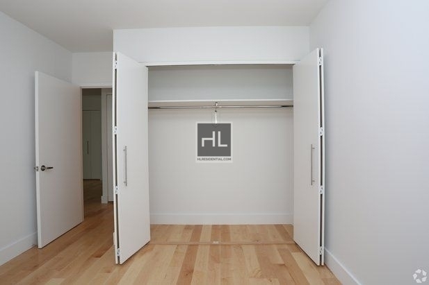 West 53 Street - Photo 3