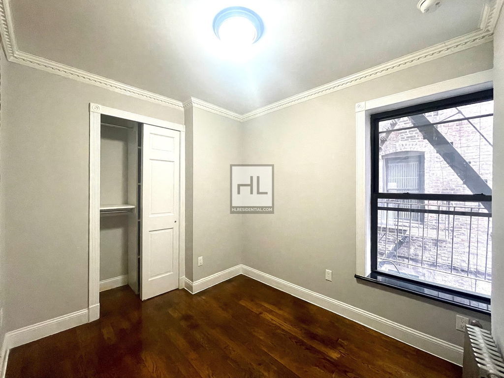 East 106th Street - Photo 2