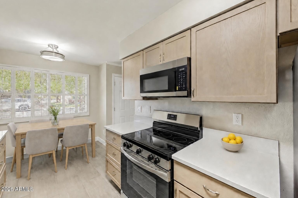 10123 N 96th Avenue - Photo 8
