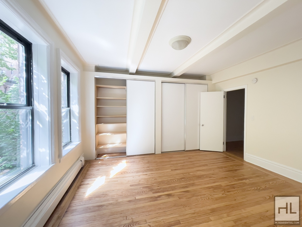West 79 Street - Photo 1