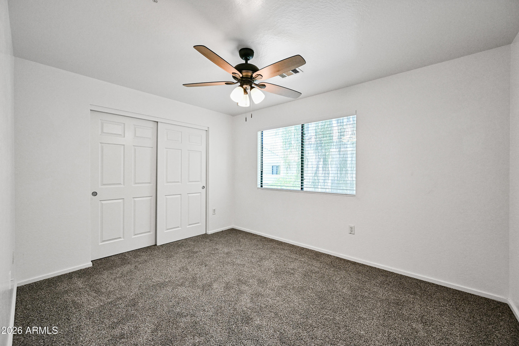 3065 N 67th Avenue - Photo 15