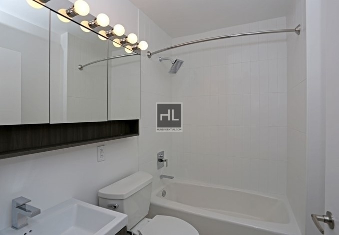 West 53rd Street - Photo 3