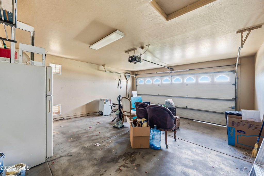2219 E Valencia Drive - Photo 24