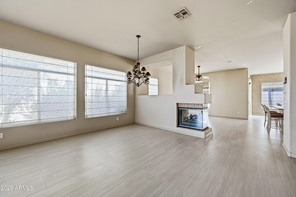 2219 E Valencia Drive - Photo 4