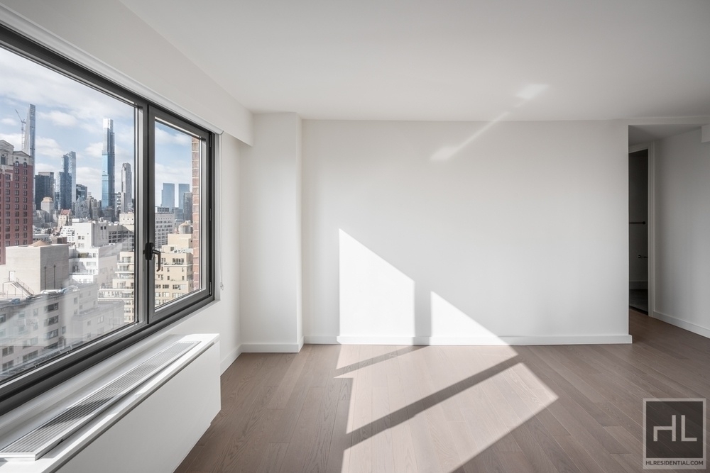 East 72nd Street - Photo 5