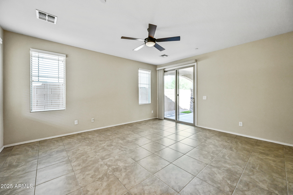 2520 E Boston Street - Photo 3
