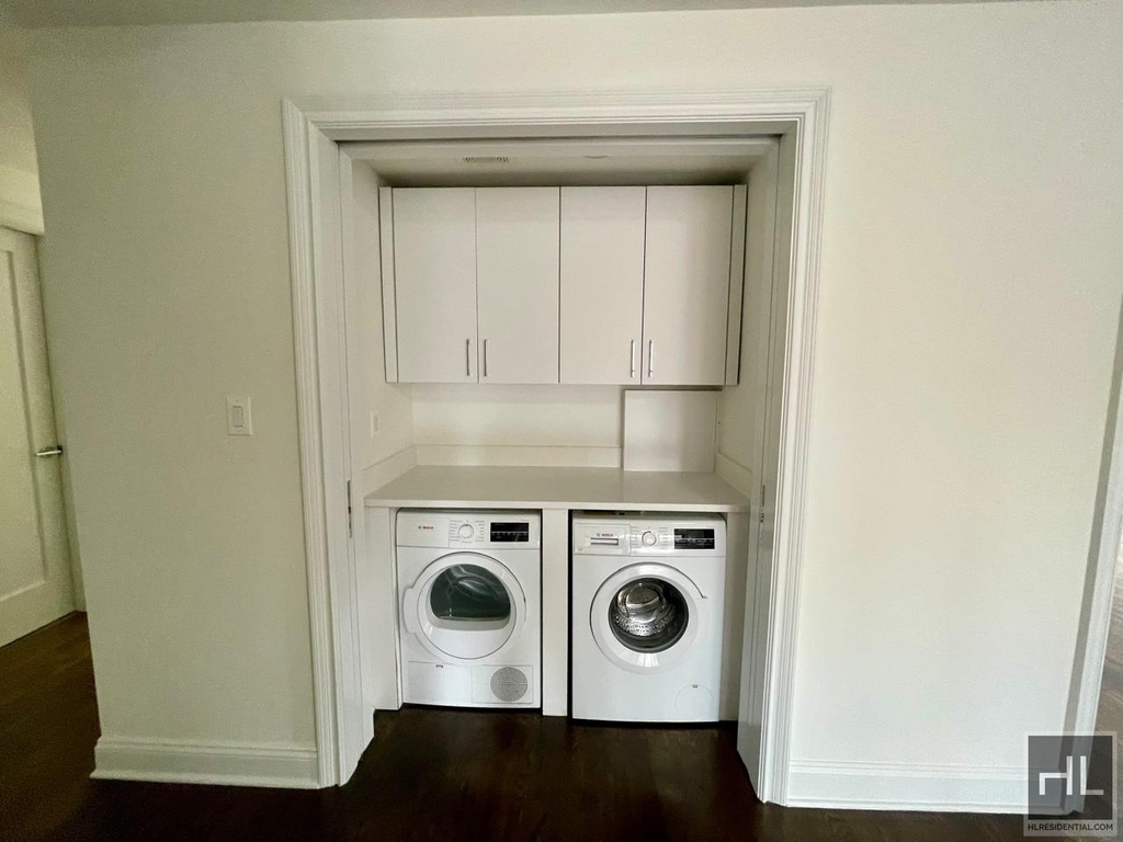 E 16 St - Photo 3